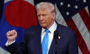 美航母进入战位，委内瑞拉认清现实，若开战撑不过2小时！救不救马杜罗？中方态度坚定