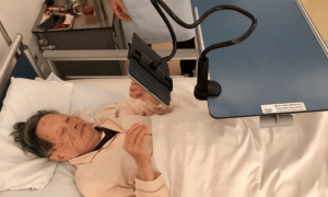 原创 
            翁帆终于爆发！二十年婚姻背后的真相，18亿财产只换得一座别墅？