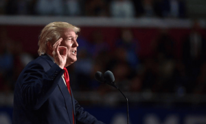 局势变成3打1？乌克兰等来援手，特朗普决定改用B计划，普京突然派人来中国