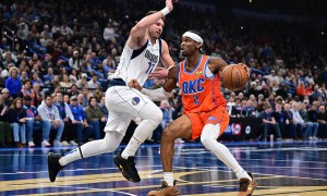 亚历山大39分东契奇被冻结 雷霆擒独行侠杀入NBA杯四强