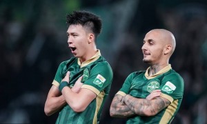 4轮首胜！中超-王钰栋传射 国安连扳3球4-3逆转十人浙江