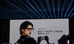 独家｜小米首款AI眼镜背后的故事：雷军亲自拍板立项，三年内目标年出货量超五百万