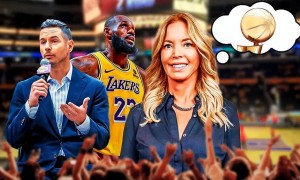 原创 
            深度解析：詹姆斯考虑换队为何难以实现？NBA劳资协议扼杀交易