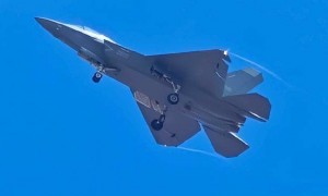 央视明确表示，歼-35或成全球最强舰载机，F-35制空能力太差