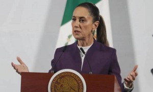三弹齐发射向抗议人群 特朗普命令强力“解放洛杉矶”