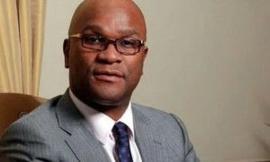 外媒:南非驻法国大使据信在巴黎坠楼身亡,南非外交部发声