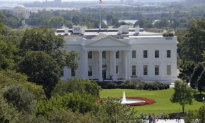 美媒:美国参议院未能通过共和党版本拨款法案,白宫正式宣布政府即将“关门”