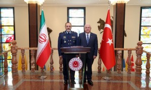 伊朗防长:伊朗军队时刻备战 应对一切威胁