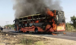 印度拉贾斯坦邦巴士起火已致至少19人死亡