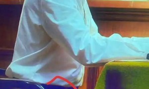 《沉默的荣耀》最全穿帮镜头,看完笑到胃痛,网友:喜剧效果拉满